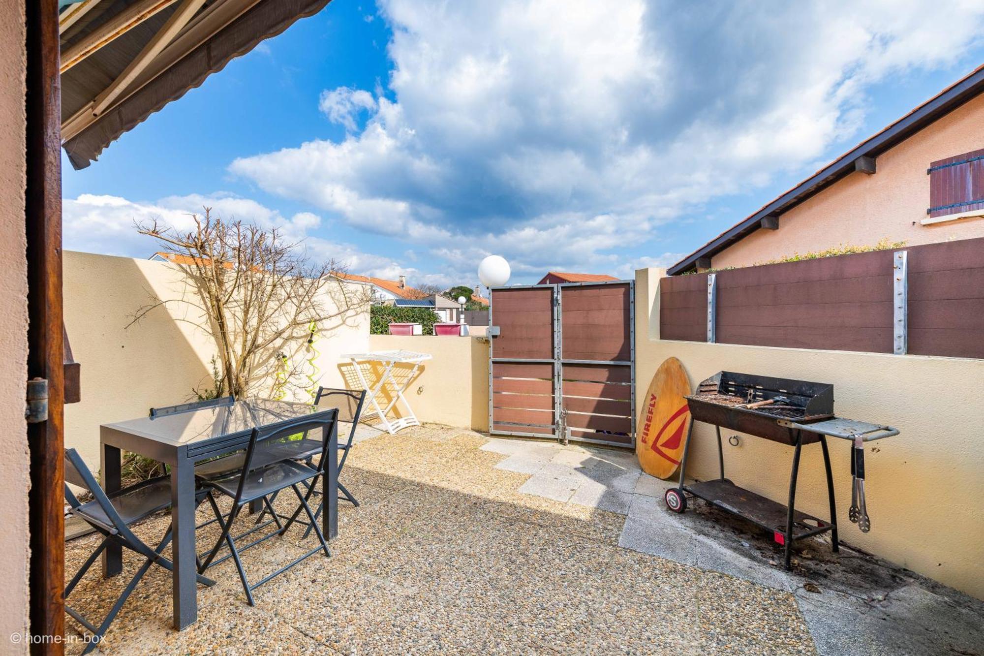 Maison 4 A 5 Personnes Au Pied Des Plages Бискарос Екстериор снимка